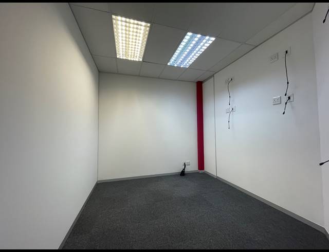 304M² OFFICE TO LET IN RIVONIA